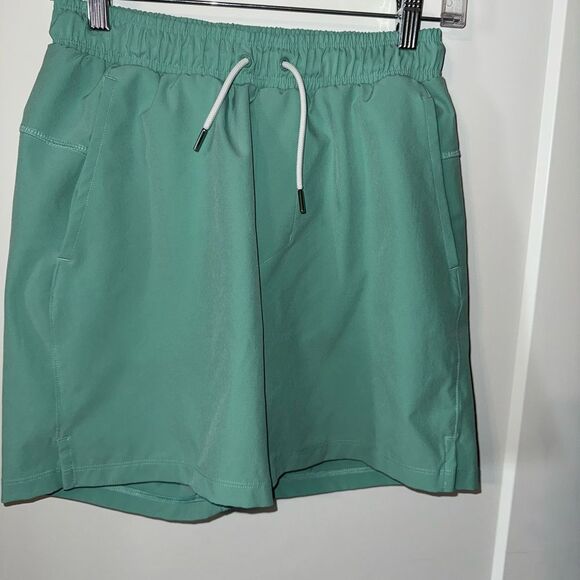 All in Motion Green Athletic Shorts with Elastic Waistband - Picture 1 of 6